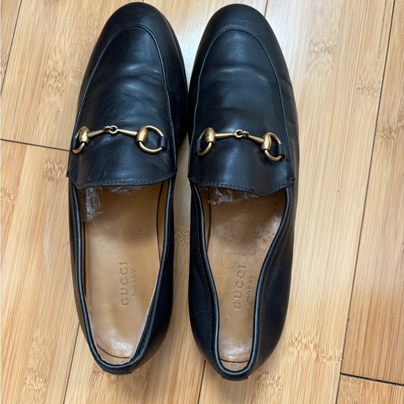 Gucci Black Leather Loafers with Gold Detail - Picture 1 of 5